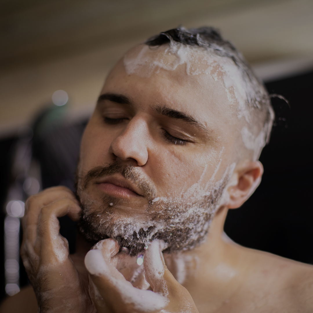 ¡Hablemos de la higiene de tu barba!