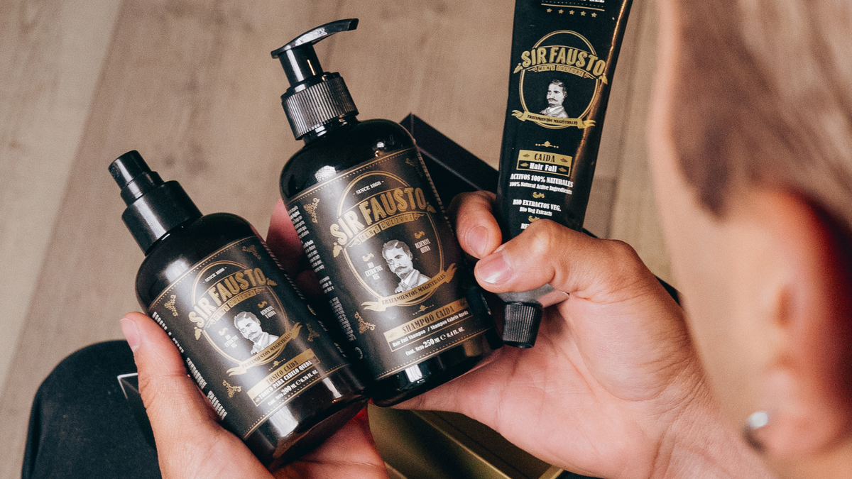 3 hábitos que reducen la caída del cabello (y mejoran su salud desde la raíz)